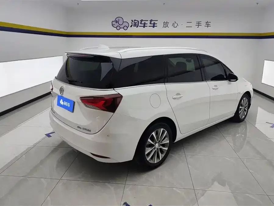 Buick GL6