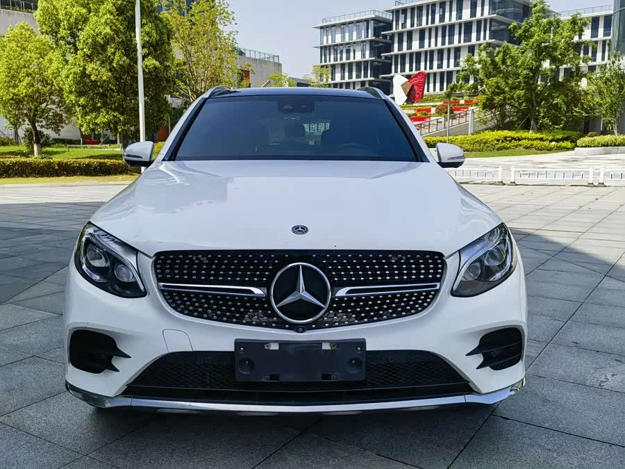 Mercedes Benz GLC