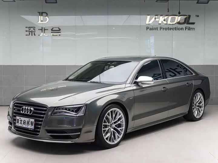 Audi S8