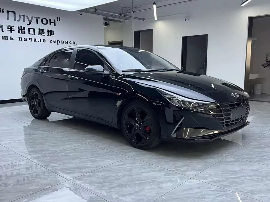 Hyundai Elantra