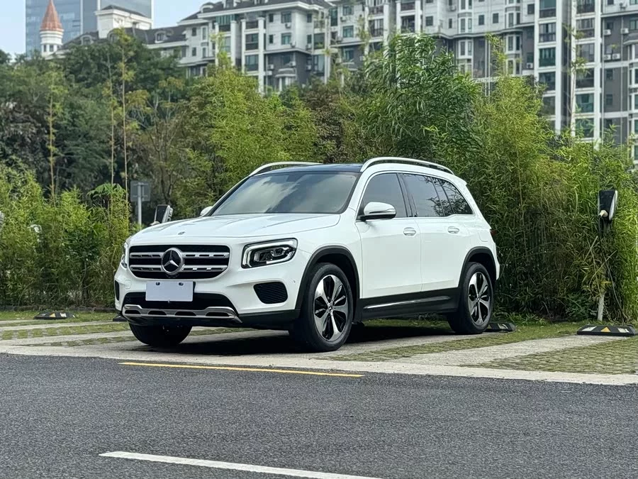Mercedes Benz GLB