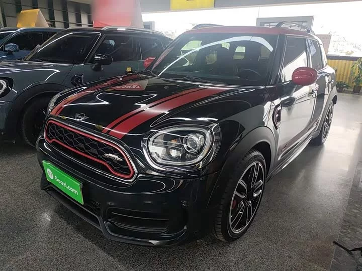 MINI JCW COUNTRYMAN