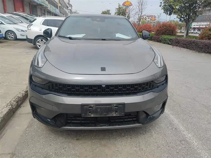 Lynk & Co 05