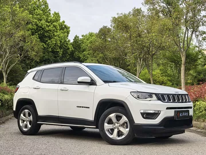 Jeep Guide to