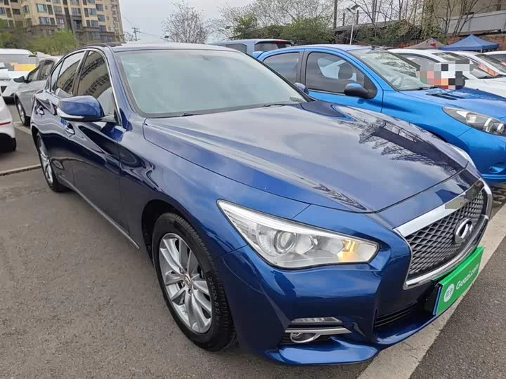 Infiniti Q50L