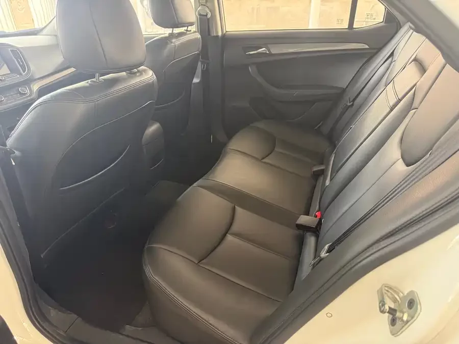 Roewe 360