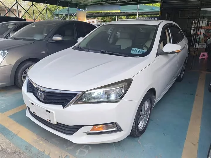 Changan Yuexiang V7