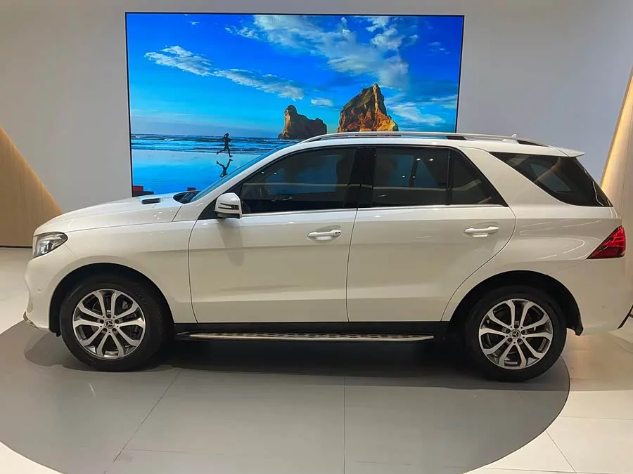 Mercedes Benz GLE (Imported)