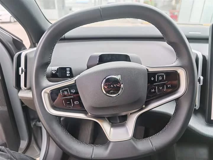 Volvo EX30