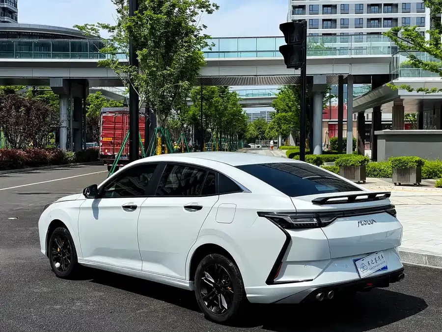 Dongfeng Yixuan