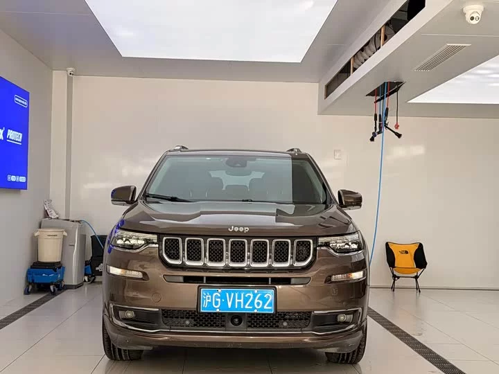 Jeep grand commander