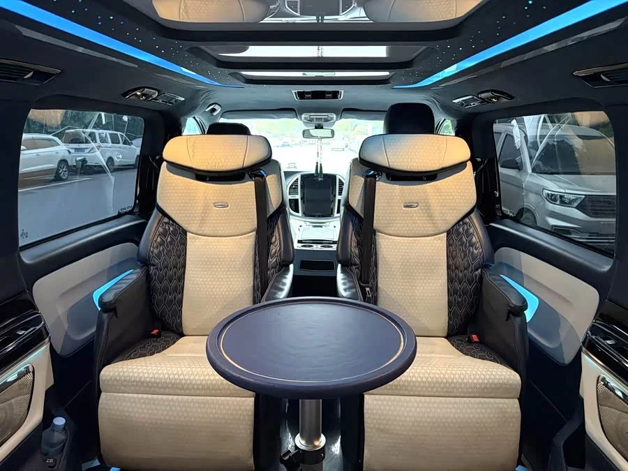 Mercedes Benz Vito