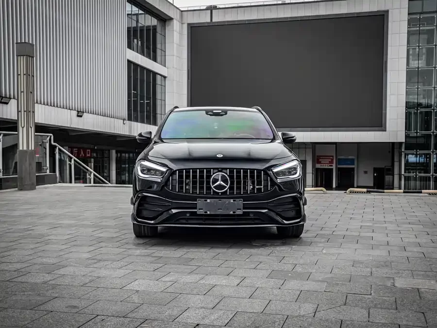 Mercedes Benz GLA AMG
