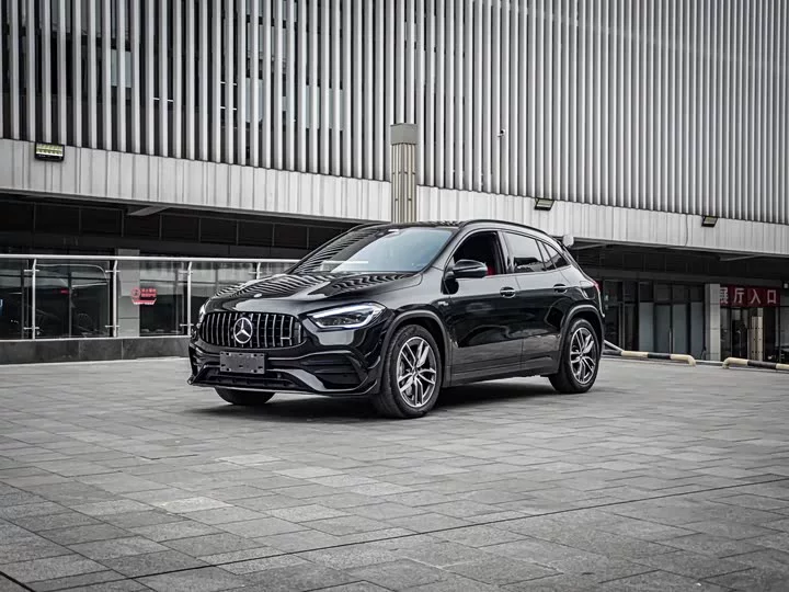 Mercedes-Benz GLA AMG