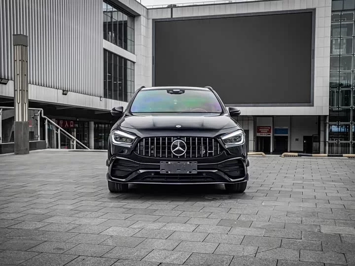 Mercedes-Benz GLA AMG