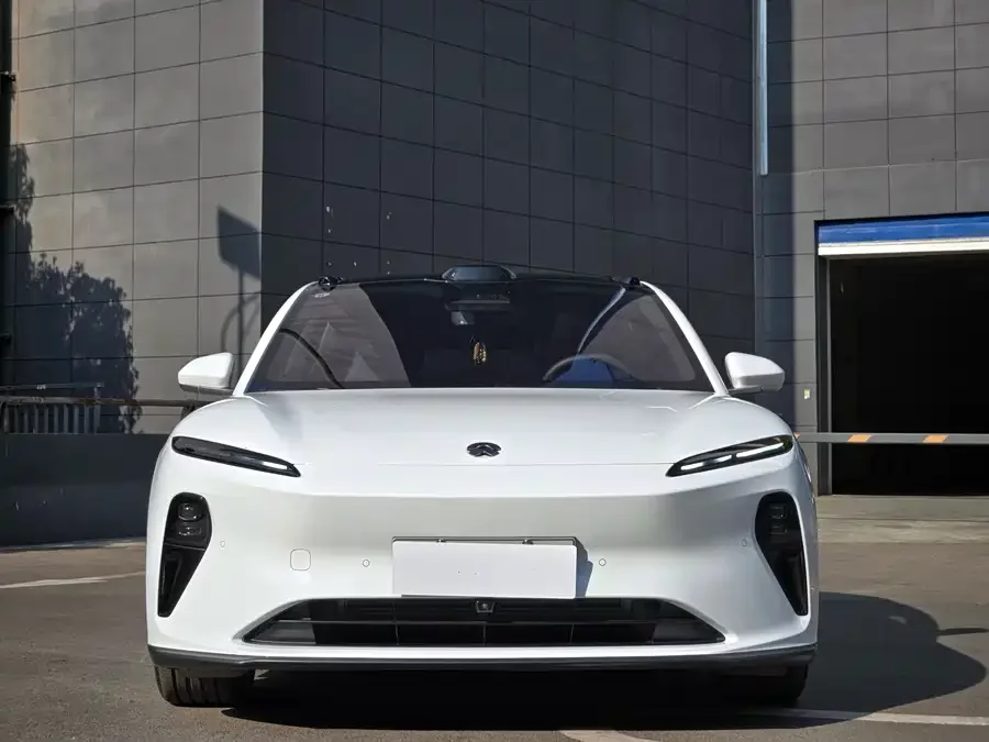 NIO ET5T