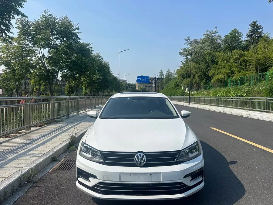 Volkswagen Sagitar