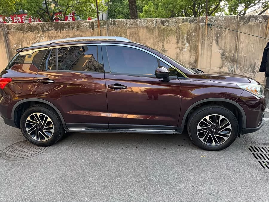 GAC Trumpchi GS4
