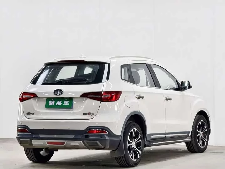 FAW Senya R7