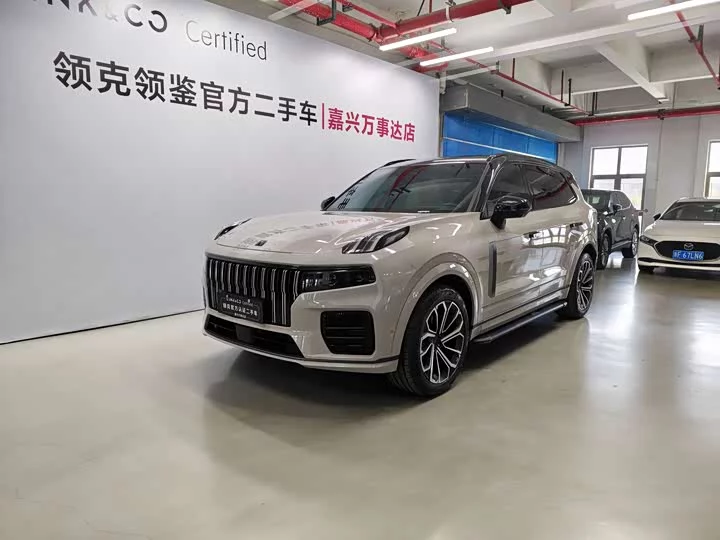 Lynk & Co 09