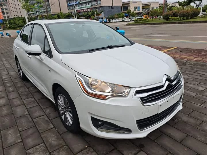 Citroën C4L
