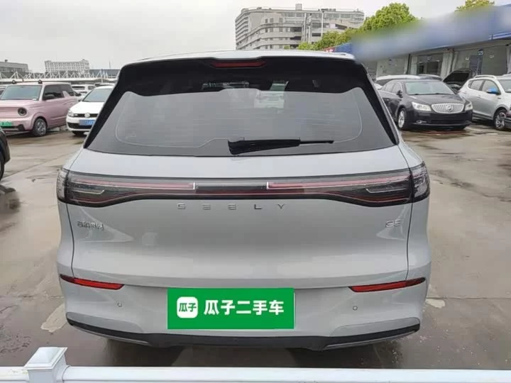 Geely Galaxy E5