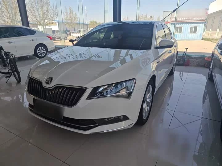 Skoda SuperB