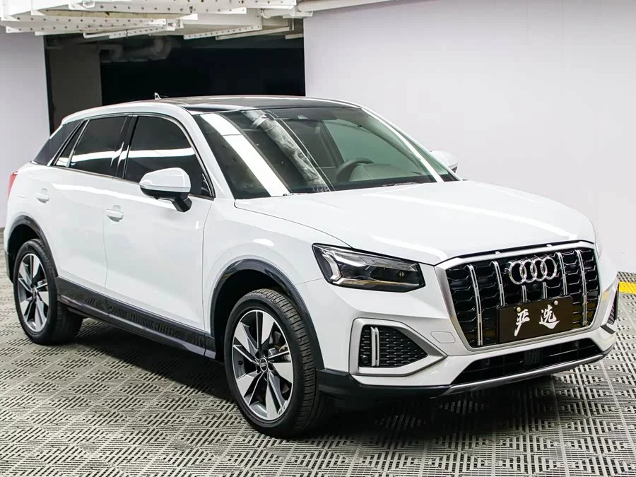 Audi Q2L