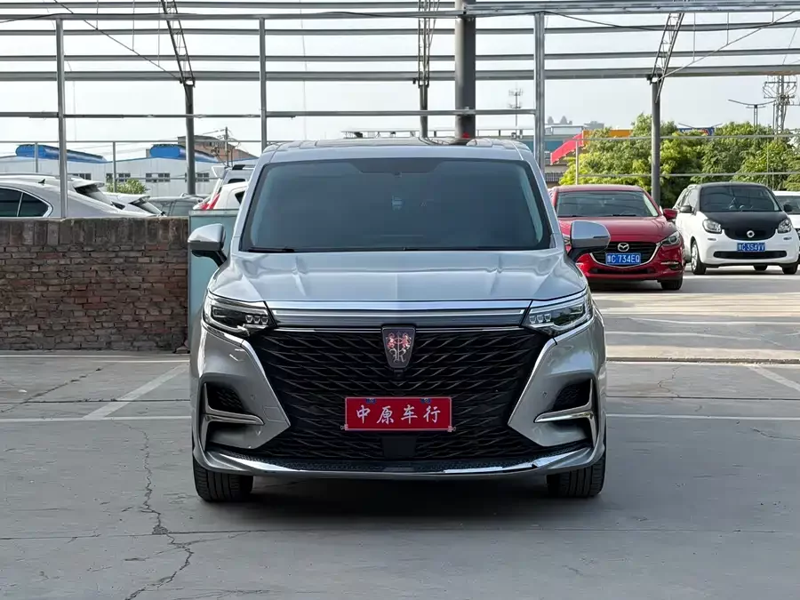Roewe iMAX8