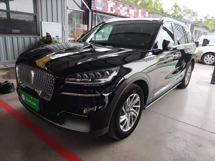 Lincoln aviator