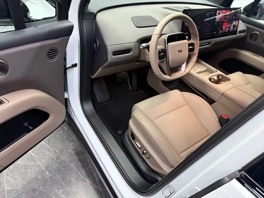 Li Auto i6