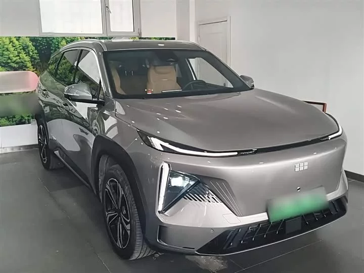 Geely Galaxy L7