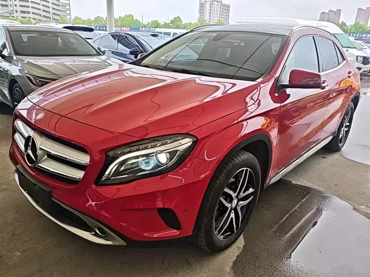 Mercedes-Benz GLA
