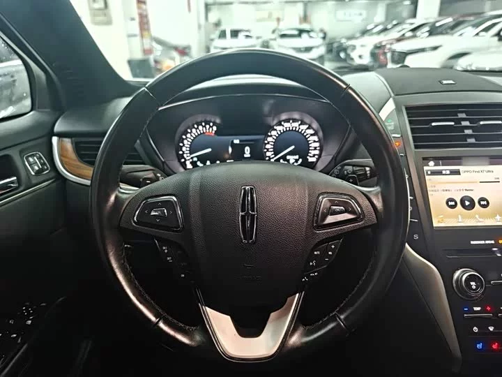 Lincoln MKC
