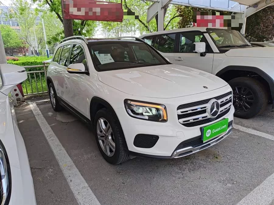 Mercedes Benz GLB