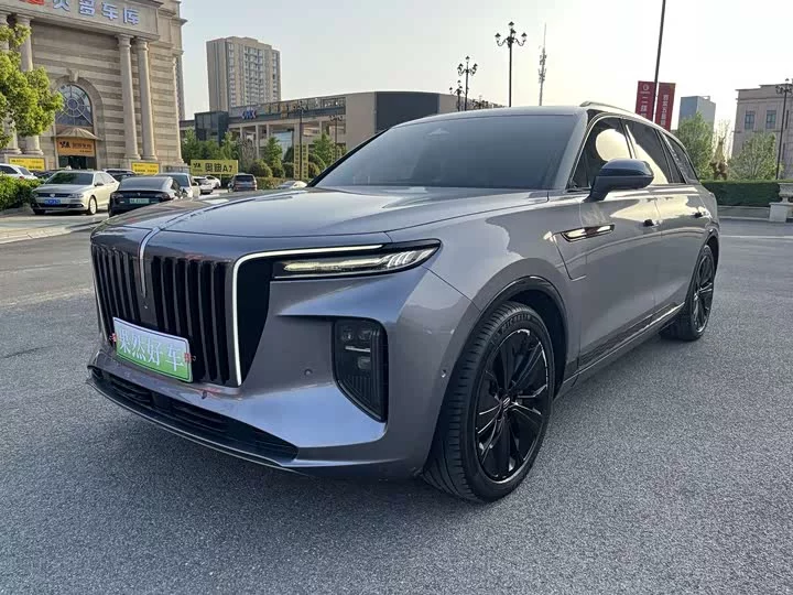 Hongqi E-HS9