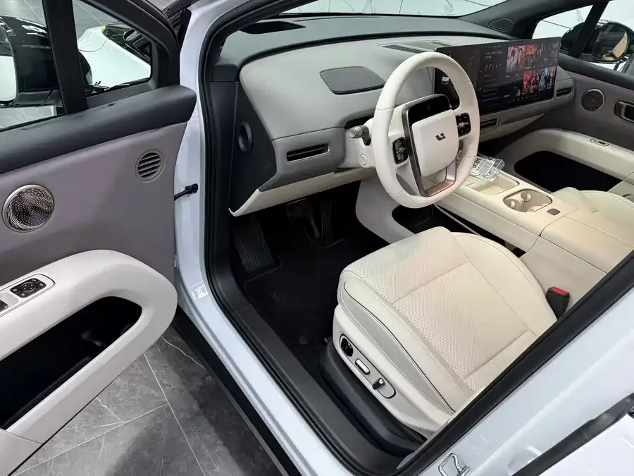Li Auto i6
