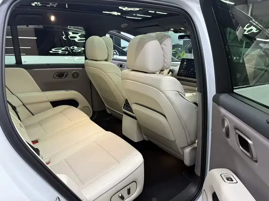 Li Auto i6