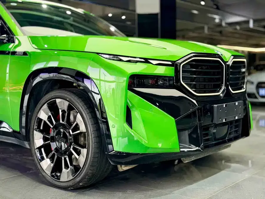BMW XM