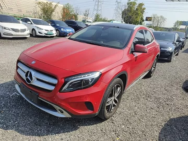 Mercedes-Benz GLA