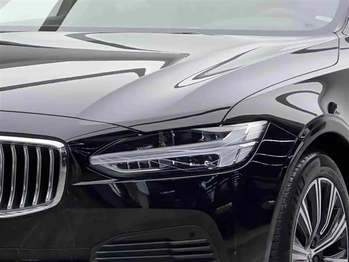 Volvo S90 plug-in hybrid