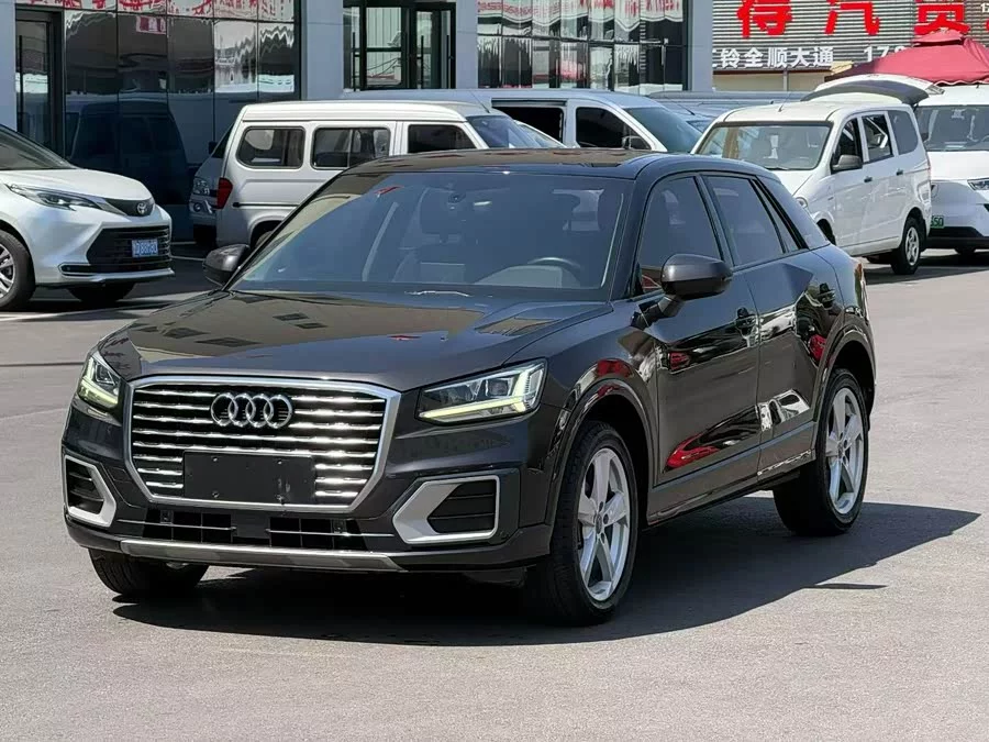 Audi Q2L