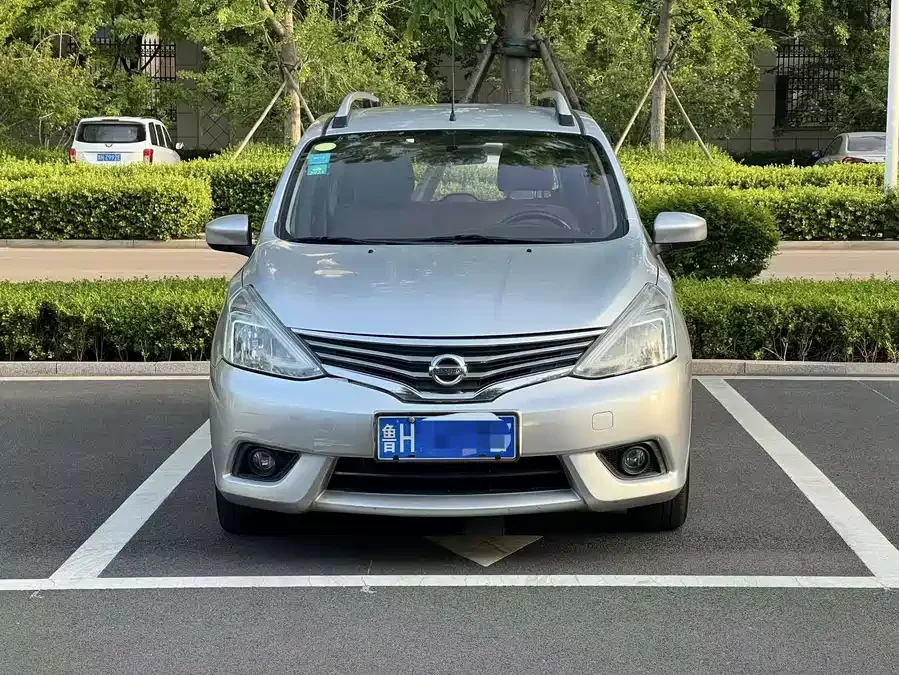 Nissan Livina