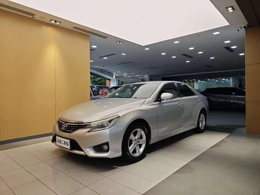 Toyota Reiz