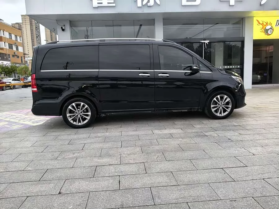 Mercedes Benz Class V