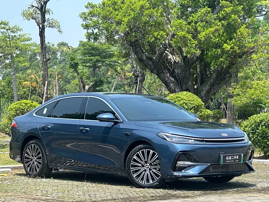 Geely Galaxy A7 EM