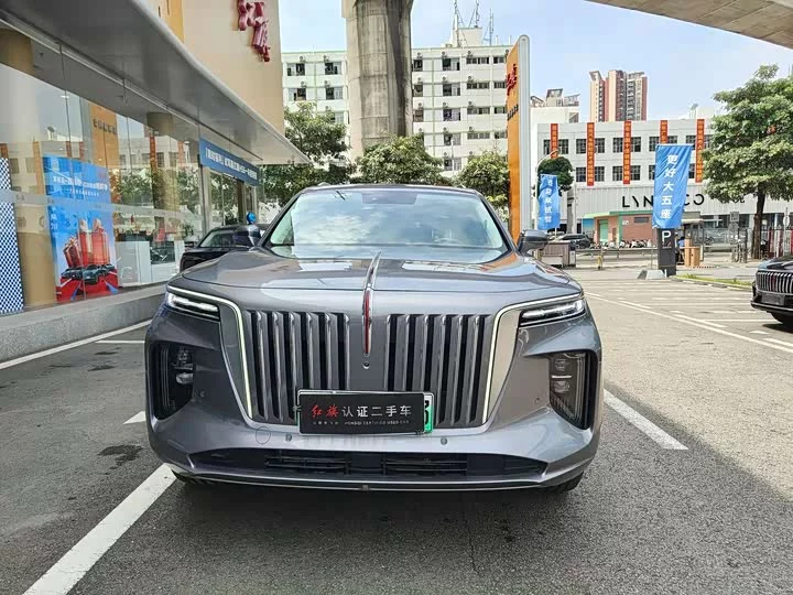 Hongqi E-HS9