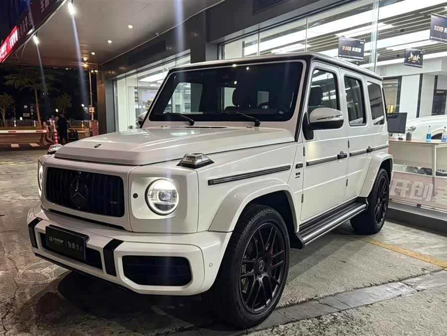 Mercedes Benz G-rated
