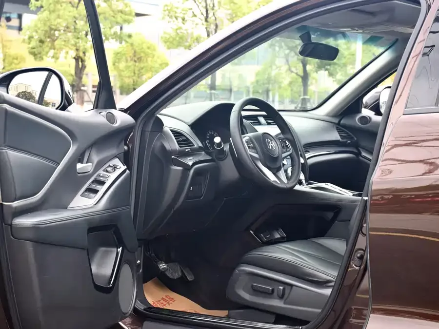 Acura CDX