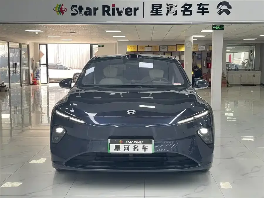 NIO ET7